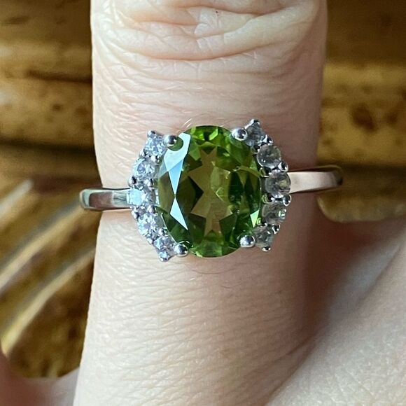 Natural Peridot Sterling Silver Ring Size 5.75 - Picture 1 of 9